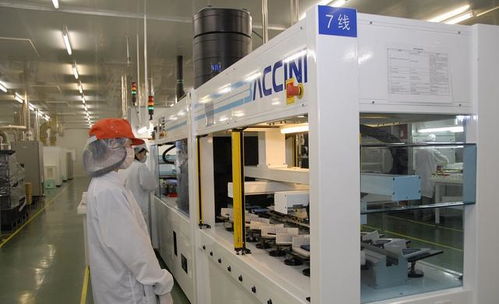 材料之光，科技脊梁——記中國科學家90年代顛覆性新材料研發之路